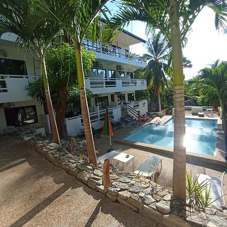 Jalyn'S Resort Sabang Пуерто Галера Екстериор снимка
