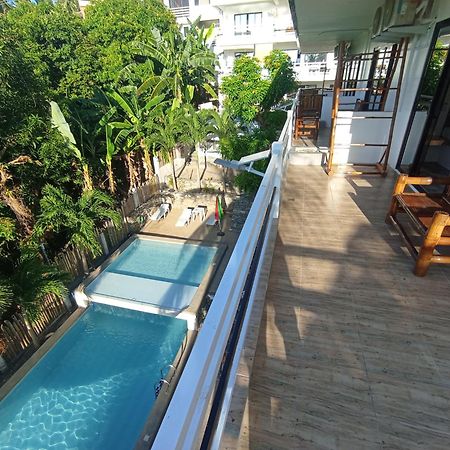 Jalyn'S Resort Sabang Пуерто Галера Екстериор снимка