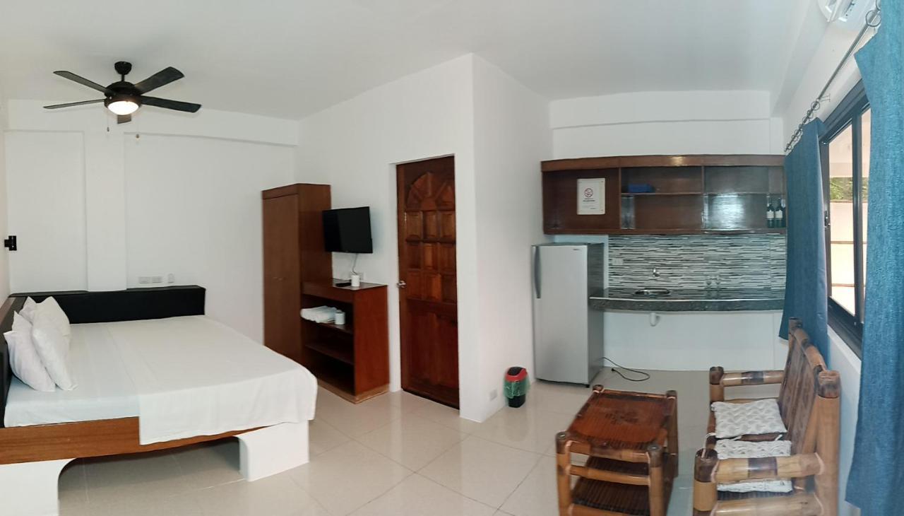 Jalyn'S Resort Sabang Пуерто Галера Екстериор снимка