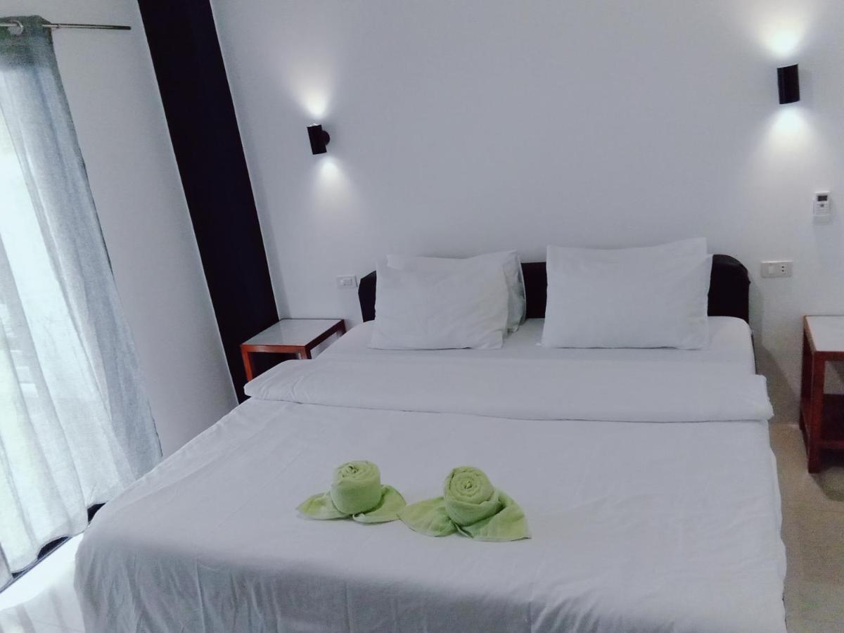 Jalyn'S Resort Sabang Пуерто Галера Екстериор снимка