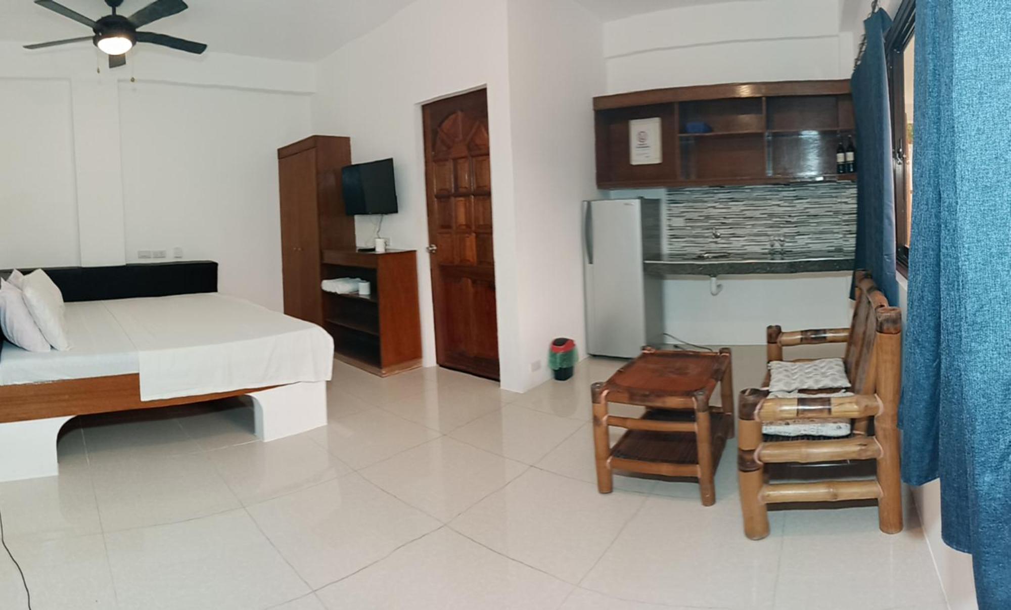 Jalyn'S Resort Sabang Пуерто Галера Стая снимка