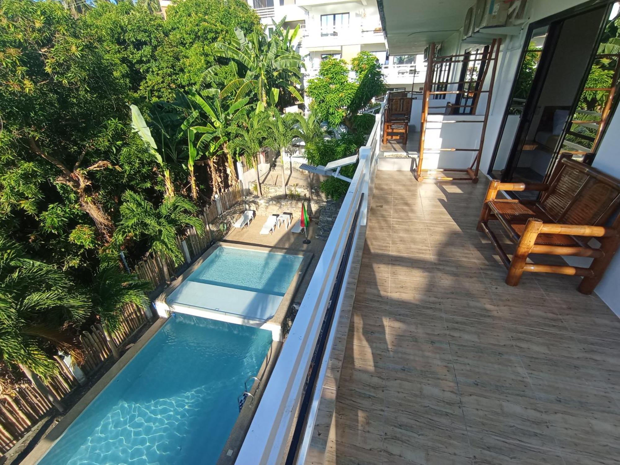 Jalyn'S Resort Sabang Пуерто Галера Екстериор снимка