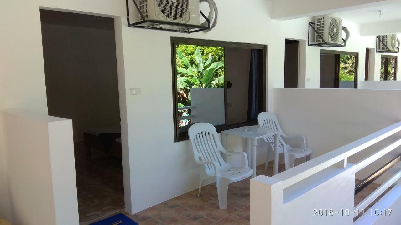 Jalyn'S Resort Sabang Пуерто Галера Екстериор снимка