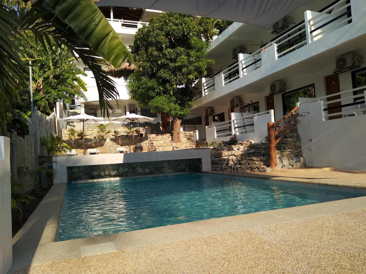 Jalyn'S Resort Sabang Пуерто Галера Екстериор снимка